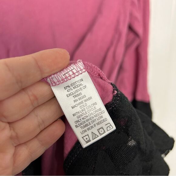 LOGO By Lori Goldstein Top XS Pink Black Lace Trim Tunic Stretch A202822 - Picture 6 of 6